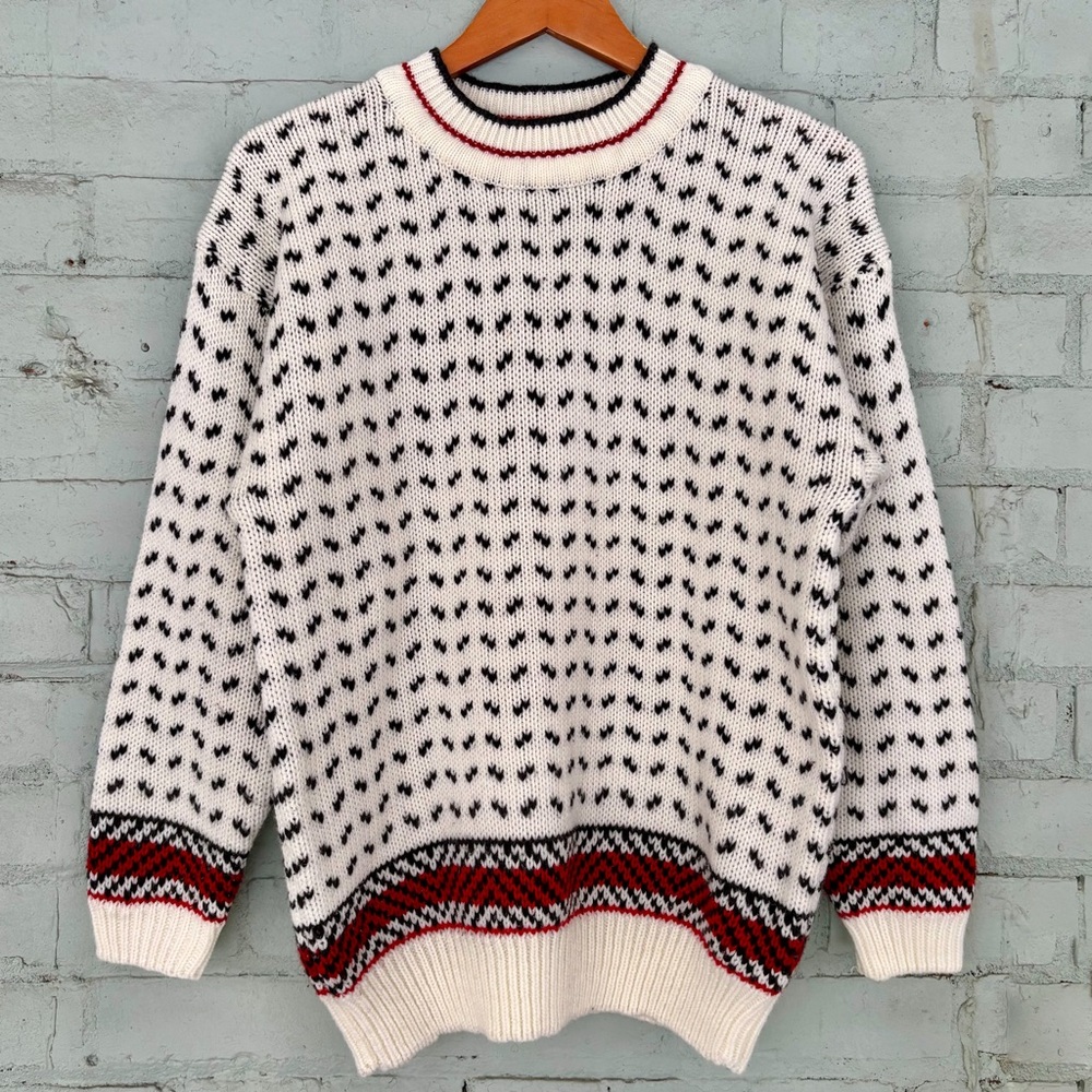 Vintage Chunky Crew Neck Sweater with Navy Blue Birds Eye Pattern